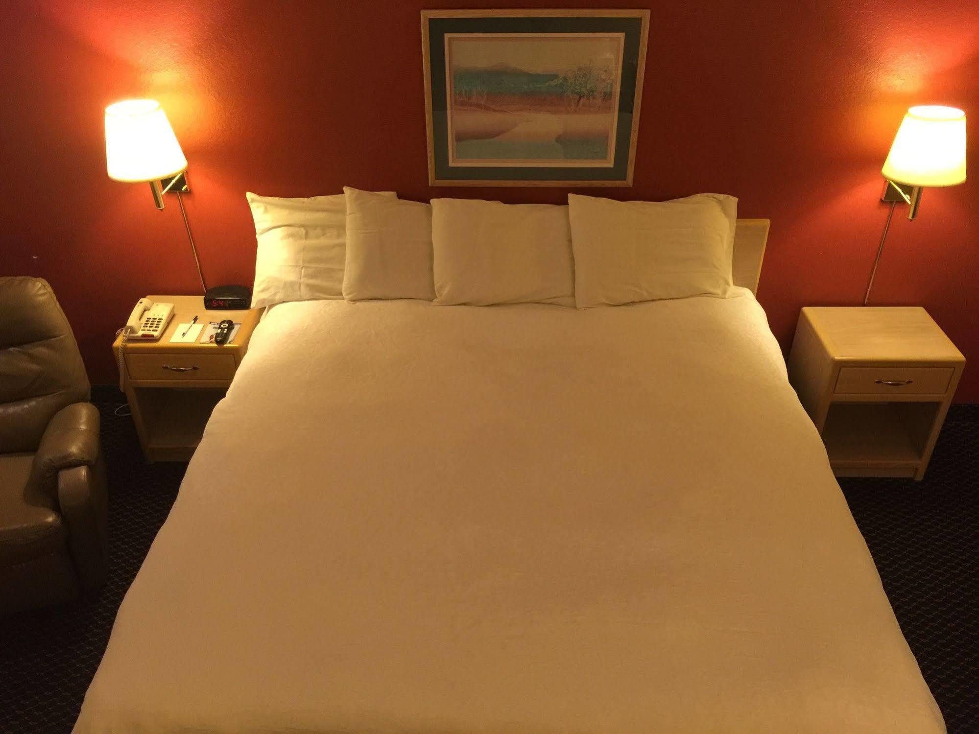 Americas Best Value Inn - Garden City Dış mekan fotoğraf